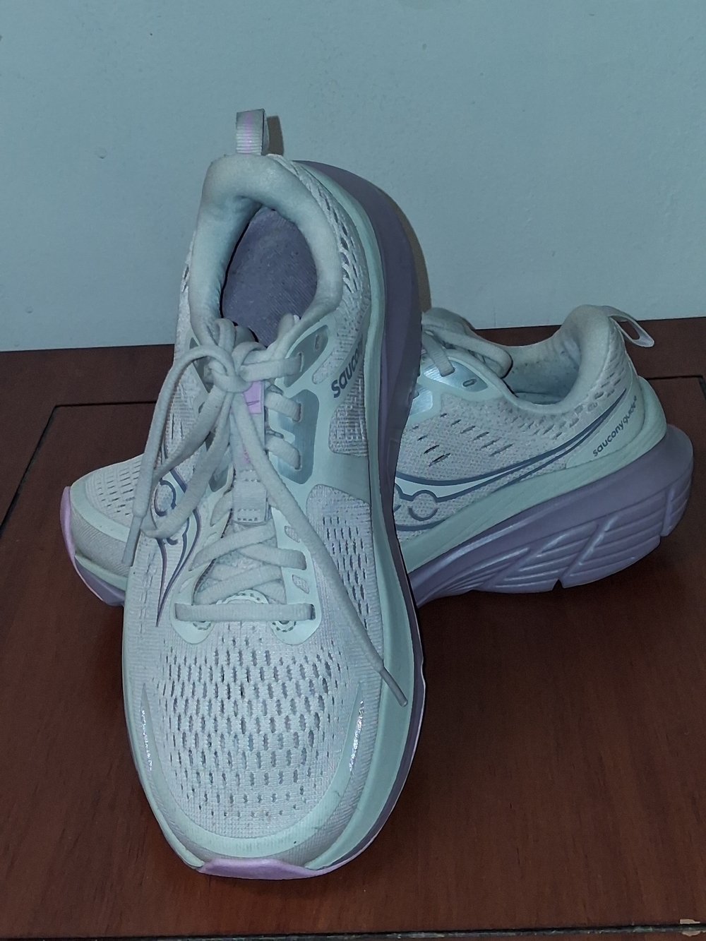 Saucony Women’s Light Mint Running Shoes